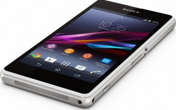 Sony Xperia G — «средний» смартфон