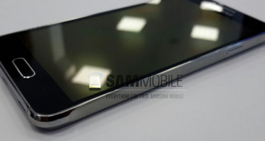 Фотографии премиум смартфона Samsung Galaxy Alpha